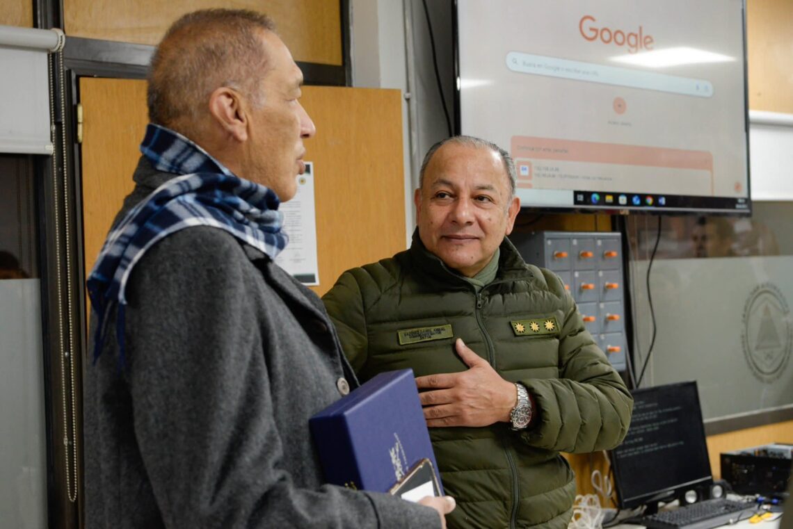 Reconocido abogado colombiano visitó la Dirección de Criminalística de Gendarmería Nacional