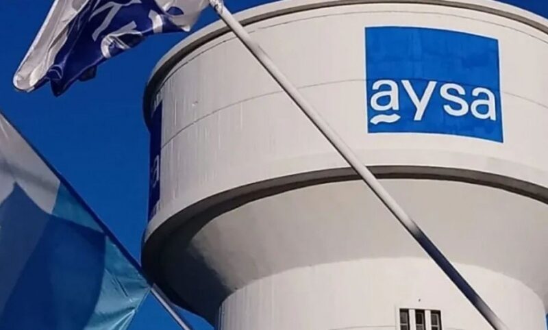 El Gobierno inició el proceso para privatizar AySA: licitarán el 90% del paquete accionario