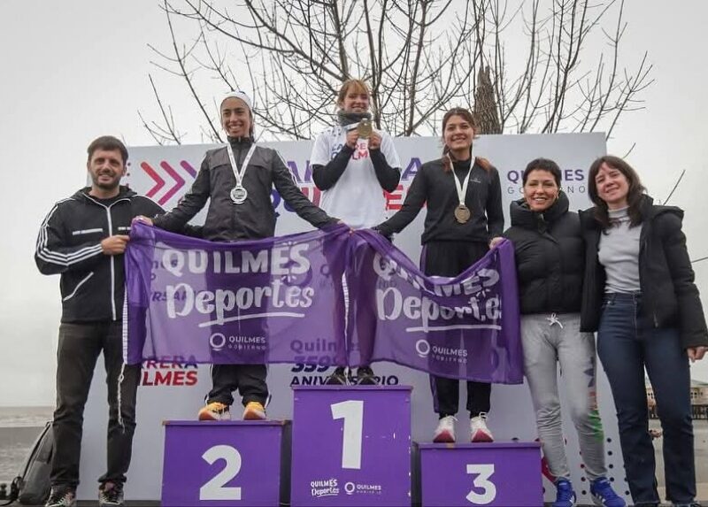 Mayra Mendoza entregó medallas a los ganadores de la carrera aniversario de Quilmes