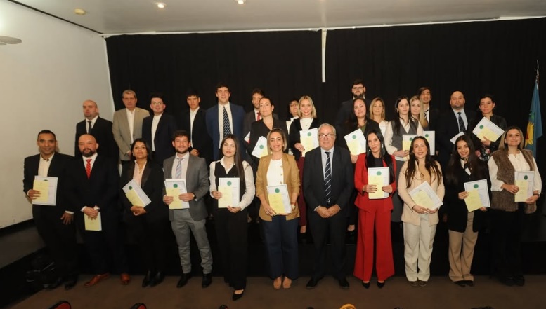 Tradicional jura de profesionales en el Colegio de Abogados de Quilmes