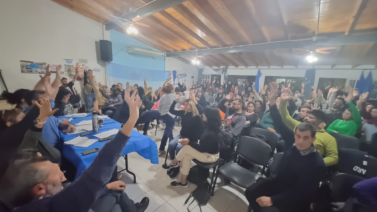 Docentes bonaerenses aceptaron la propuesta de aumento salarial: 5% trimestral