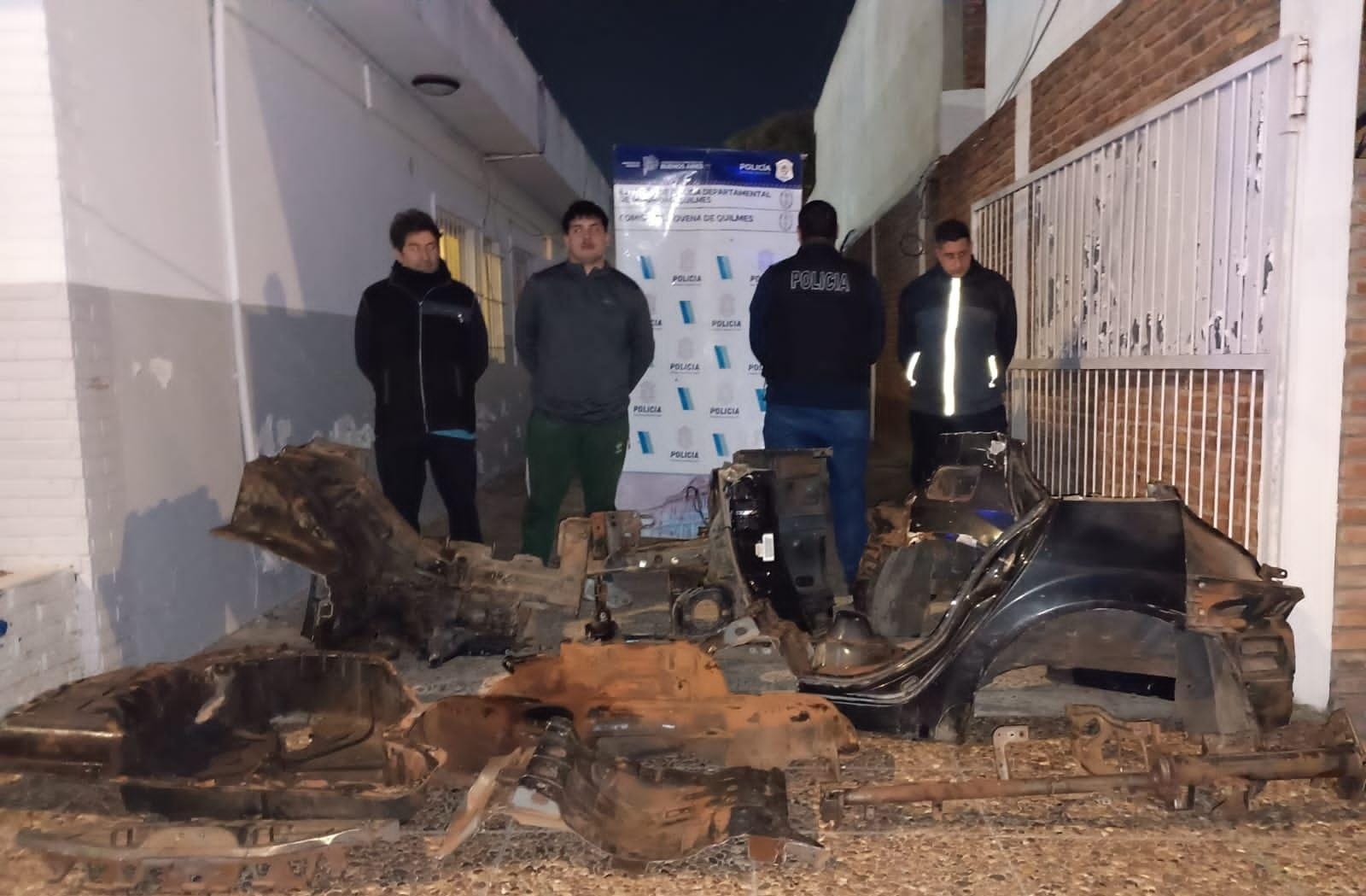 Atrapados descartando autopartes robadas en Quilmes