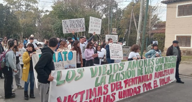 El reclamo de los familiares de las víctimas del fentanilo: “el silencio del Gobierno es nuestro grito”