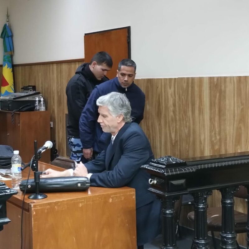 Femicidio en Berazategui: juzgan al acusado del crimen de 24 puñaladas de María Belén Núñez, asesinada en 2024