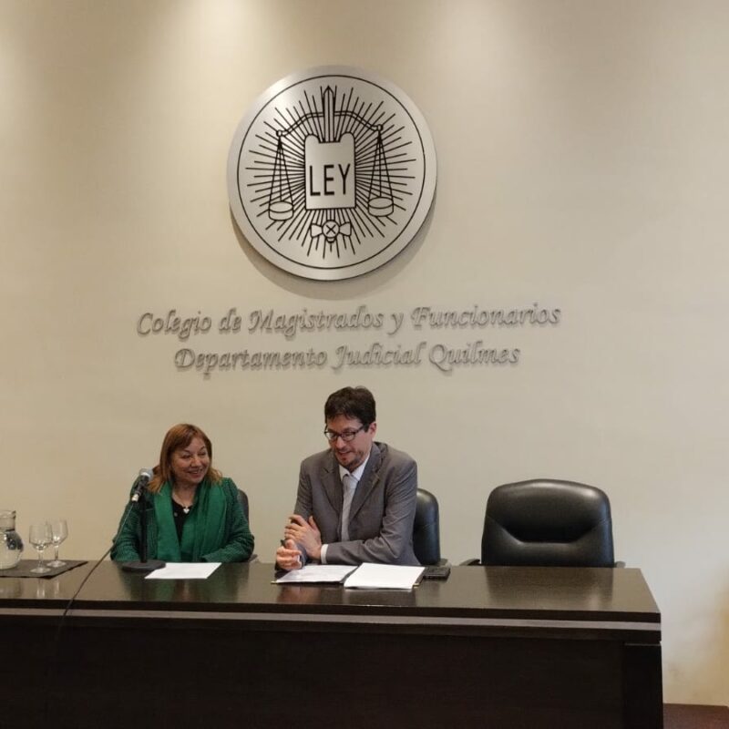 Presentaron en el CMFQ “Derecho Internacional y deber de investigar y sancionar las graves violaciones de derechos humanos”