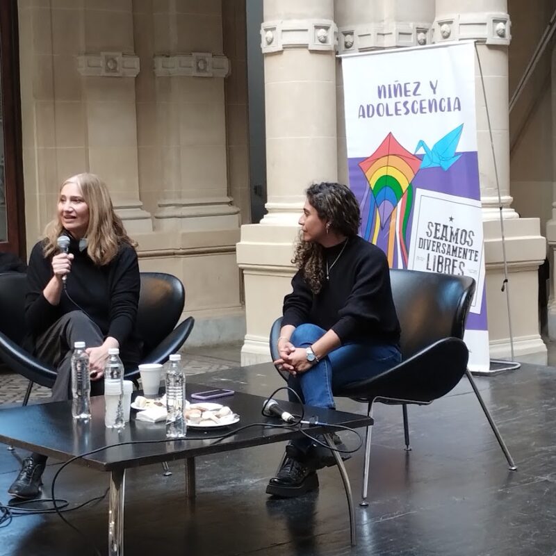 Exitosa jornada sobre adopción en la Casa de la Cultura de Quilmes