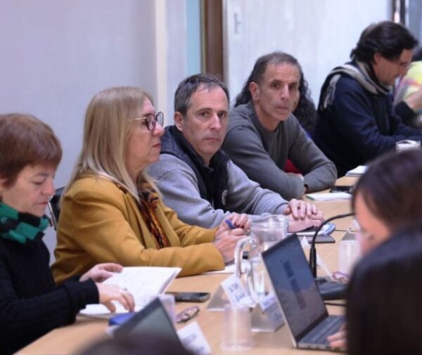 Docentes reclamaron reapertura urgente de paritarias