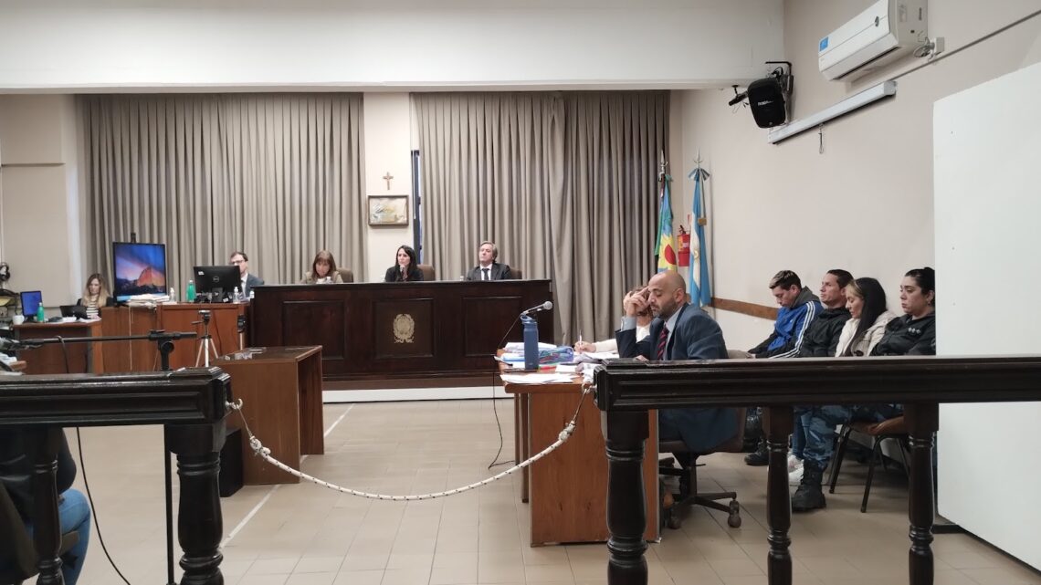 Las tías de León, el bebé de 18 meses al que mataron tras golpes y torturas, declararon que “nadie les dio respuestas”