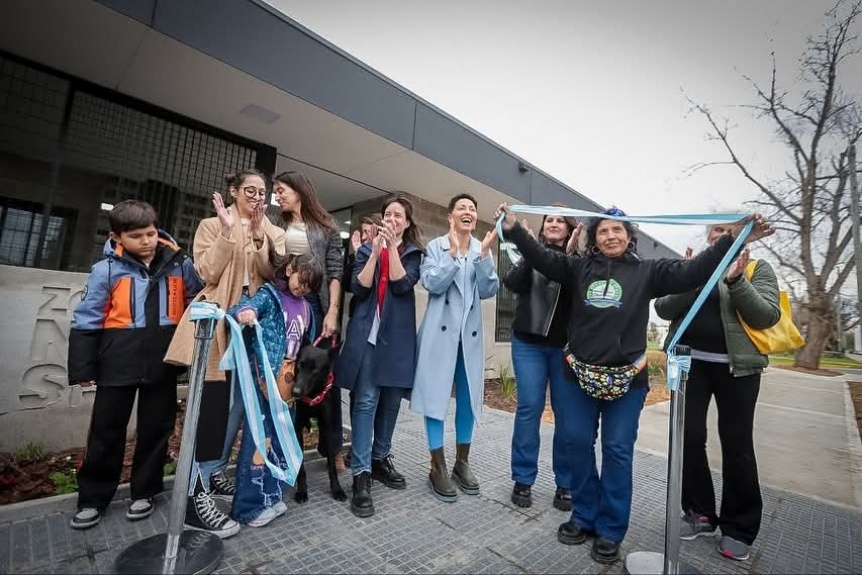 Mayra Mendoza y Ceci Soler inauguraron la primera Veterinaria Municipal en Don Bosco