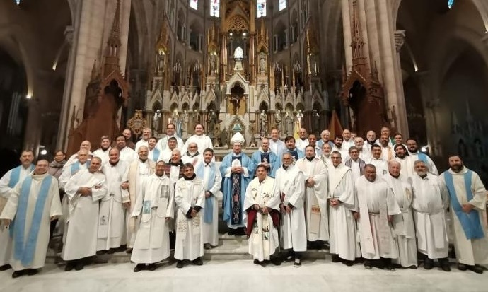 El obispo de Quilmes, Carlos Tissera, fue intervenido quirúrgicamente y evoluciona favorablemente