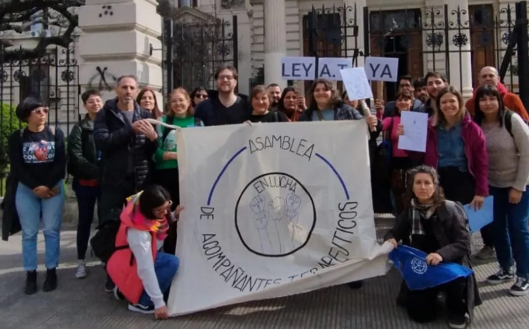 Acompañantes terapéuticos celebraron el avance de la ley que los reconoce