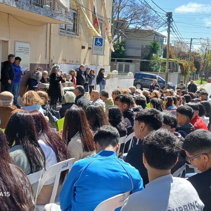 Más de 350 estudiantes protagonistas de una jornada educativa por la Memoria en el Pozo de Quilmes