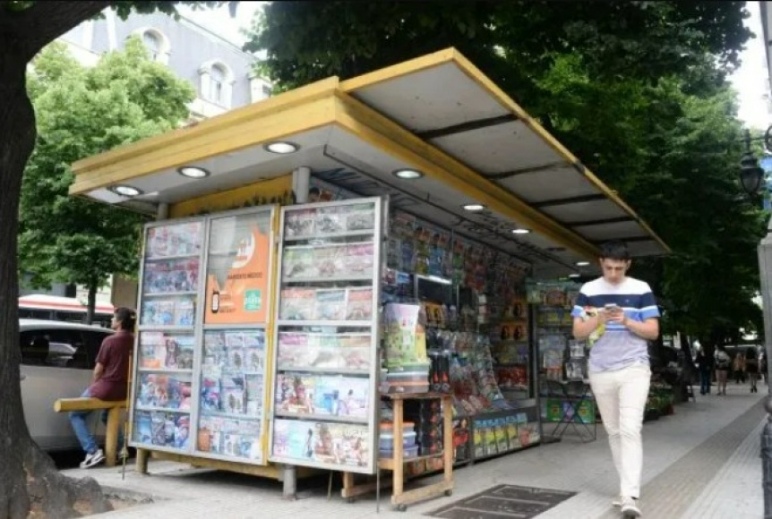 Autorizan a puestos de diarios a funcionar como puntos de retiro de servicio de correo postal