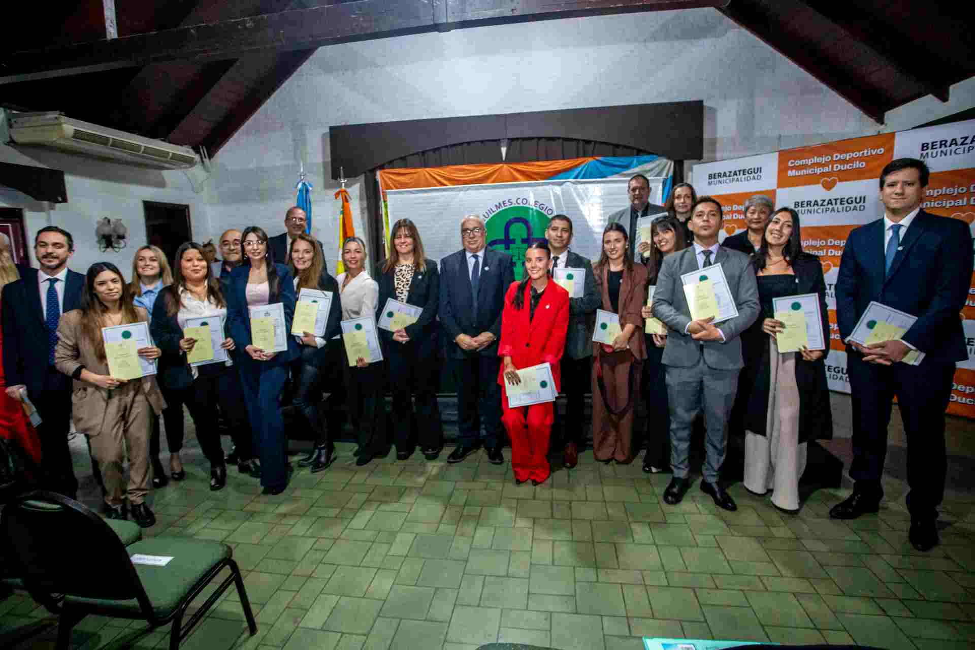 Tradicional jura de abogados en el Club Ducilo en Berazategui