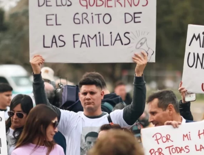 Fentanilo contaminado: familiares exigen transparencia en la comisión investigadora