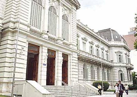 Actos de jura de magistrados en La Plata; entre ellos la doctora Carina Gil que será Jueza de Cámara y Apelaciones