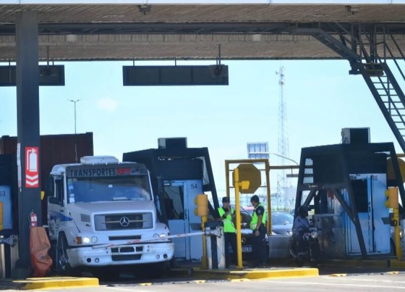 Desde hoy suben colectivos, prepagas y tarifas: diciembre llega con aumentos