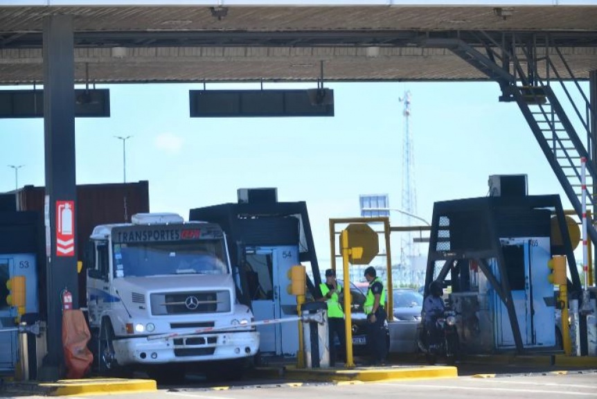 Desde hoy suben colectivos, prepagas y tarifas: diciembre llega con aumentos