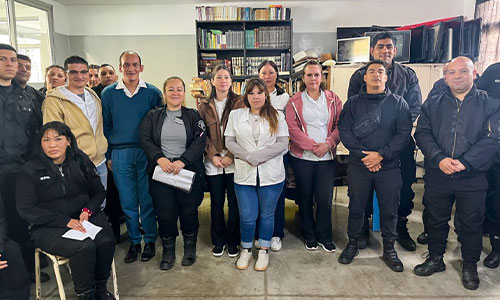 Charla de prevención sobre consumos problemáticos en la Unidad N° 32 de Florencio Varela