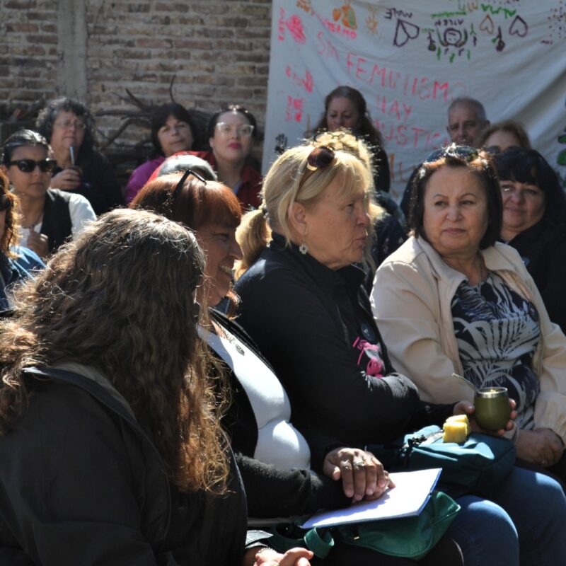 Capacitación en búsqueda de mujeres dictada por el Ministerio de Mujeres para la Mesa Local de Varela