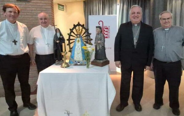 La Iglesia encendió una alarma social y habló de más personas pidiendo ayuda