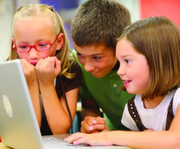 Se busca incorpora la educación digital integral en todo el sistema educativo bonaerense