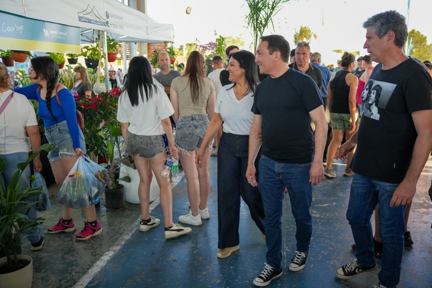 Multitudinaria Fiesta de la Flor 2025 en Florencio Varela