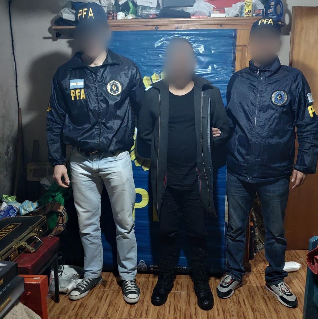 Detenido en Ezpeleta acusado de captar menores y distribuir material de abuso sexual infantil