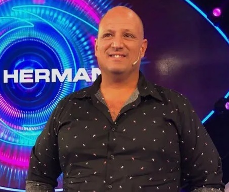 Big Ari, el ex Gran Hermano fue víctima de una entradera en Berazategui: lo ataron y robaron junto a sus padres