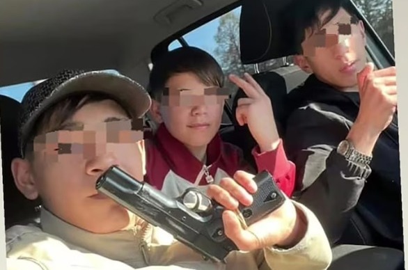 Tenían menos de 17 años y se mostraban en redes tras los robos: los pibes de Berazategui