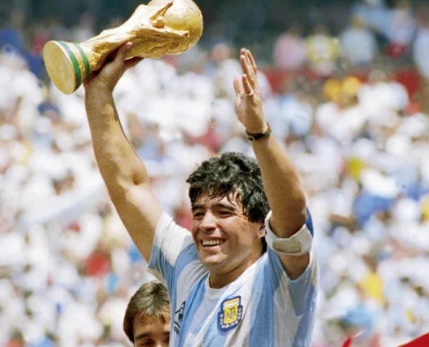 Cita para los fans del más grande de todos los tiempos: Fiesta Maradoniana mañana en la localidad de Tolosa