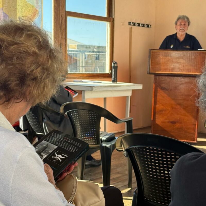 Presentación del Libro “Radiografía del Imperialismo Británico” en Quilmes a cargo del profesor Jorge Olarte