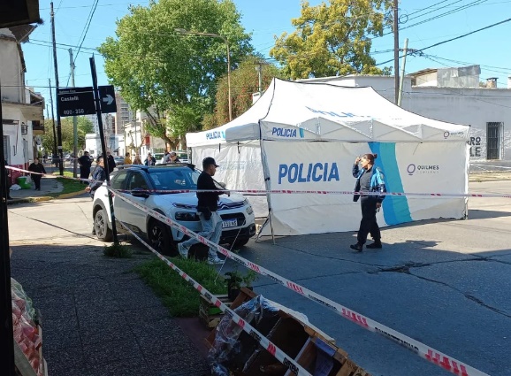 Un delincuente muerto en un enfrentamiento armado en Quilmes por intentar robarle a un adulto mayor