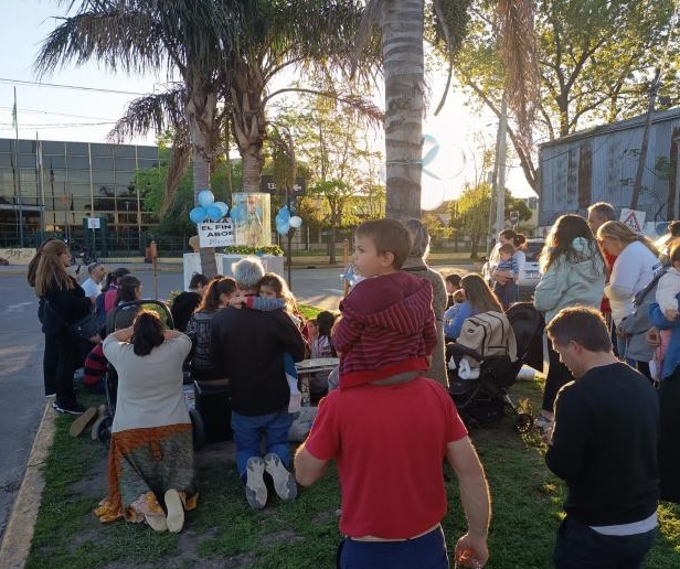 Niños de Berazategui se unieron a la cruzada mundial del Rosario