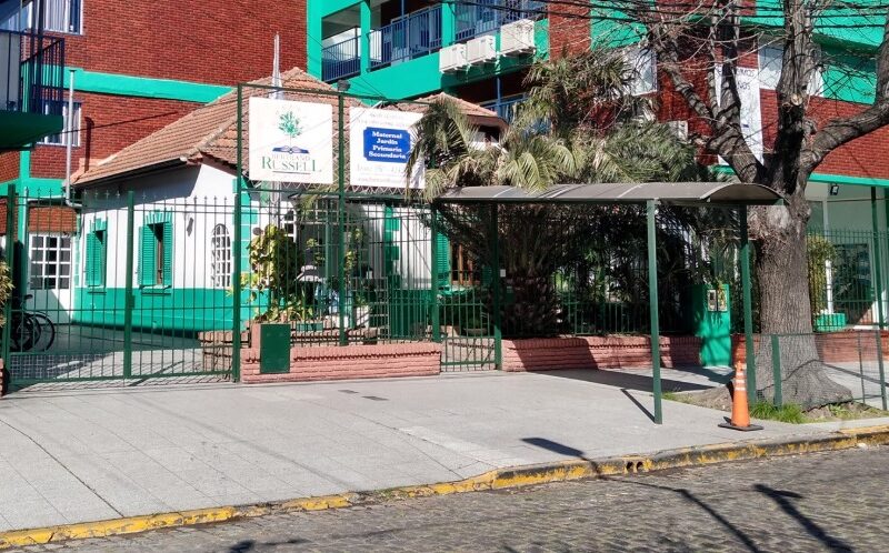 Suspenden a un docente de Banfield acusado de «adoctrinamiento político»
