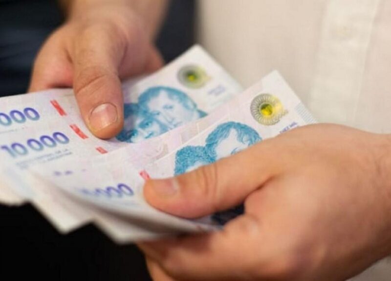 Sin diálogo: el Gobierno definirá por decreto el nuevo salario mínimo tras el fracaso de la negociación