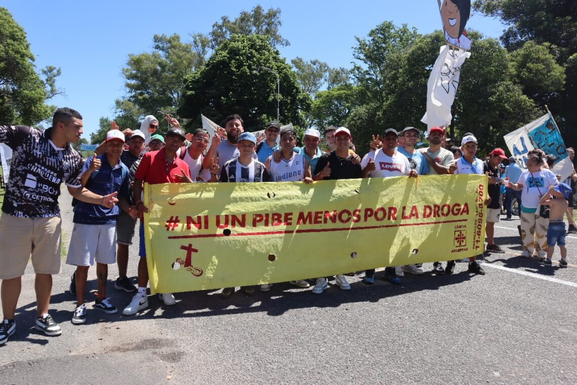 Más de 3.000 chicos participaron de la marcha “El hambre es un crimen” en la República de los Niños