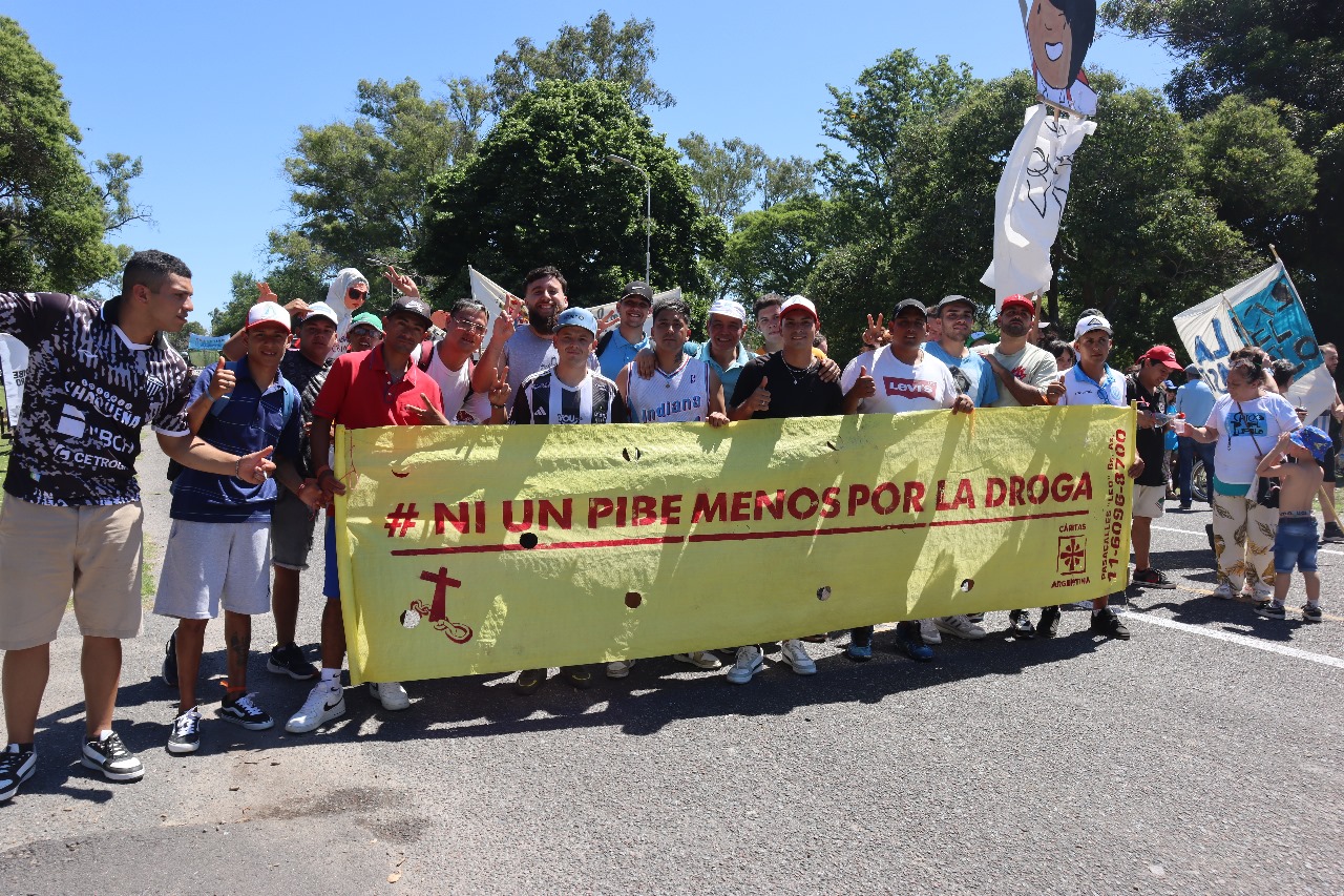 Más de 3.000 chicos participaron de la marcha “El hambre es un crimen” en la República de los Niños