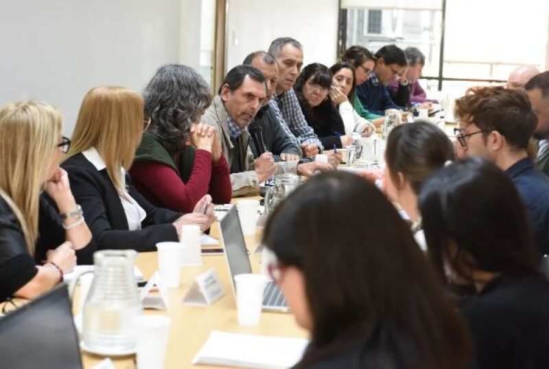 Paritarias: gremios docentes bonaerenses reiteraron cinco reclamos ante el gobierno provincial
