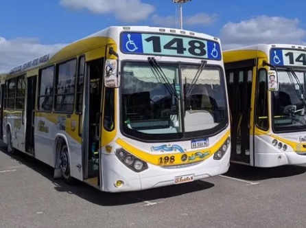 Sigue hasta mañana el paro de colectivos que afecta a miles de usuarios de Quilmes, Florencio Varela y Berazategui