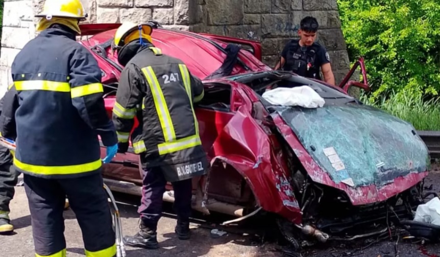 Murió un hombre y otro resultó herido tras un violento choque en Berazategui