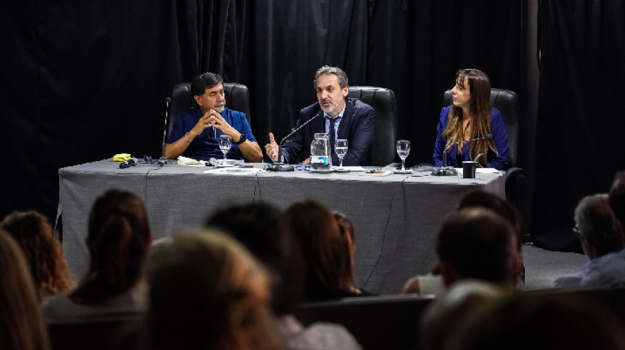 El juez Alejo Ramos Padilla presentó su libro “Recuperar Malvinas”