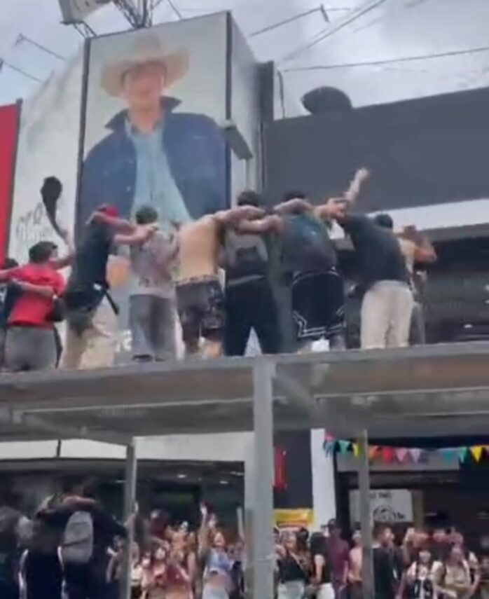 Descontrol y vandalismo en la caravana de estudiantes secundarios en el centro de Quilmes