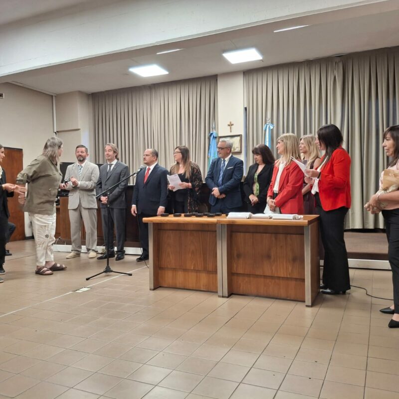 Entrega de reconocimientos a la trayectoria judicial en el Departamento Judicial Quilmes