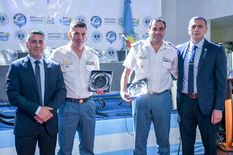 El Círculo de Oficiales del SPB celebró su 53º aniversario con una Cena de Gala y emotivos reconocimientos