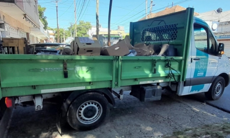 Fiscalía General Quilmes entregó más de 300 aparatos electrónicos para su tratamiento ambiental como residuos RAEE