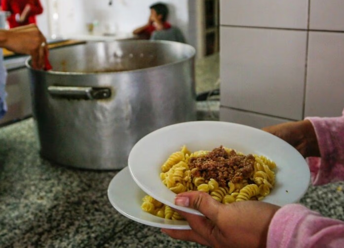 Informe del Consejo Social de la UNLP: los comedores populares, postales de la crisis en el Conurbano