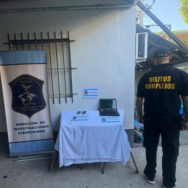 Golpe al robo de baterías: desarticulan organización que dejaba sin internet a miles de vecinos en Florencio Varela