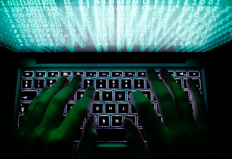 Detectaron una filtración masiva de datos personales de argentinos en la Dark Web