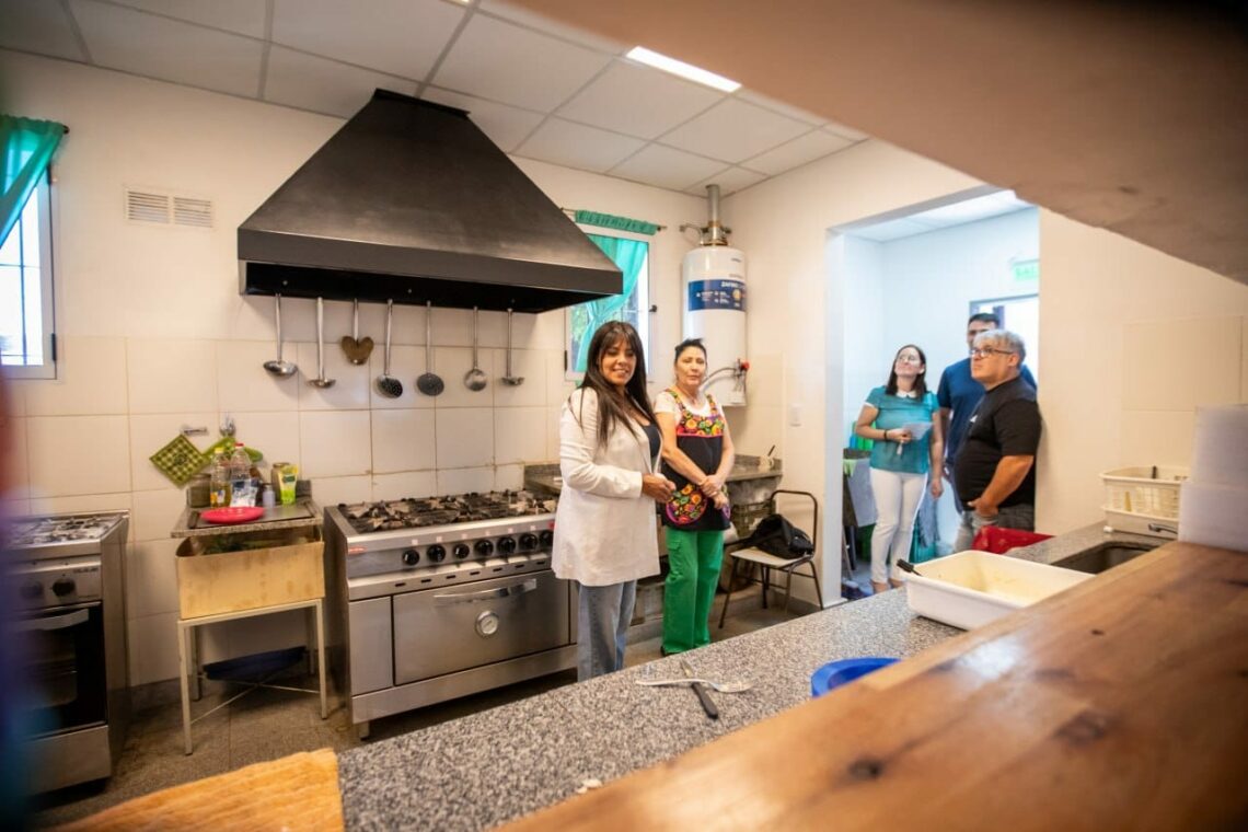 Supervisaron obras en dos escuelas de Quilmes Oeste